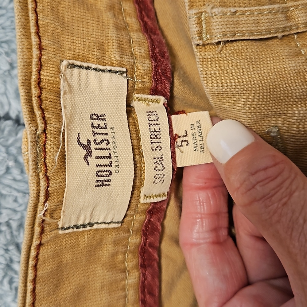 Hollister kaki pants